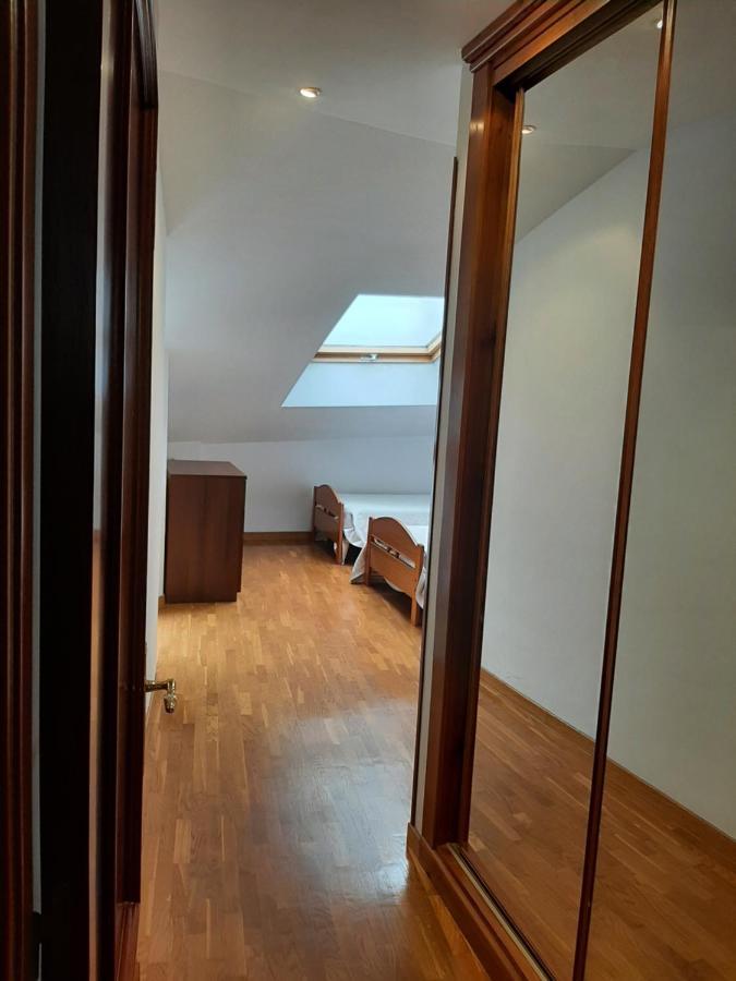 Ferienwohnung Atico La Plaza Les Arriondes Exterior foto