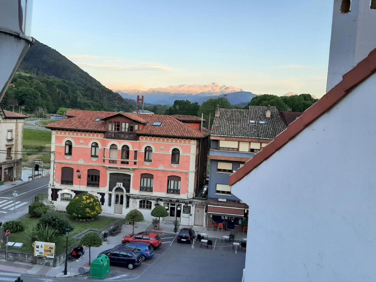 Ferienwohnung Atico La Plaza Les Arriondes Exterior foto